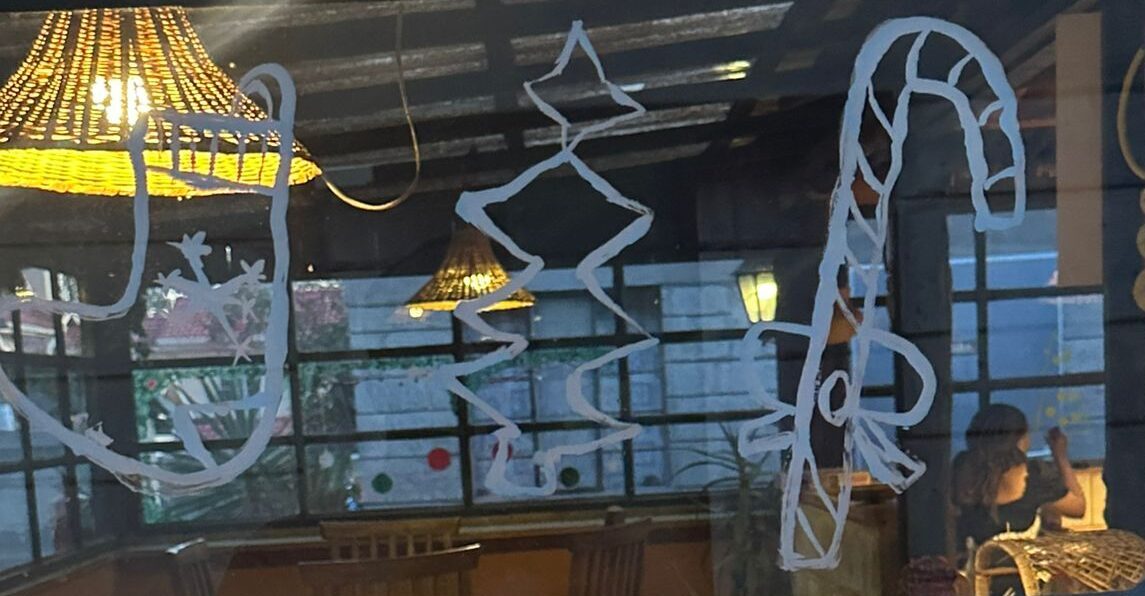 Guest House Jane Partners with A4C for a Holiday Art